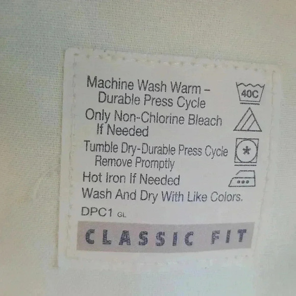 Dockers Classic Fit Khaki W36 - Picture 3 of 9